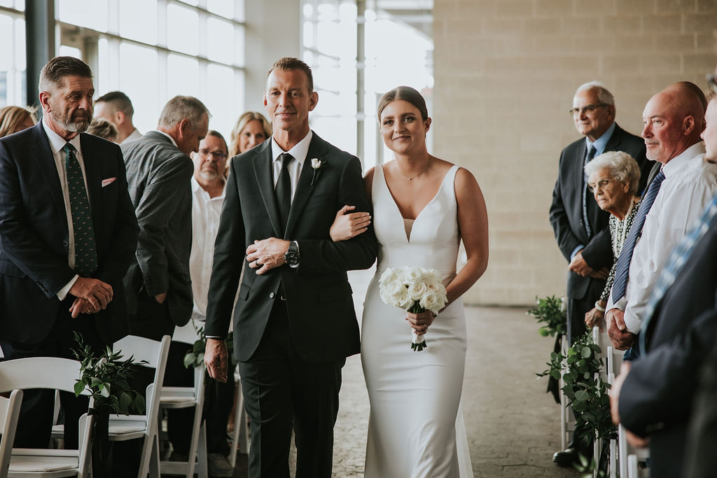Waterview Loft Detroit Wedding | Shauna Wear Photography
