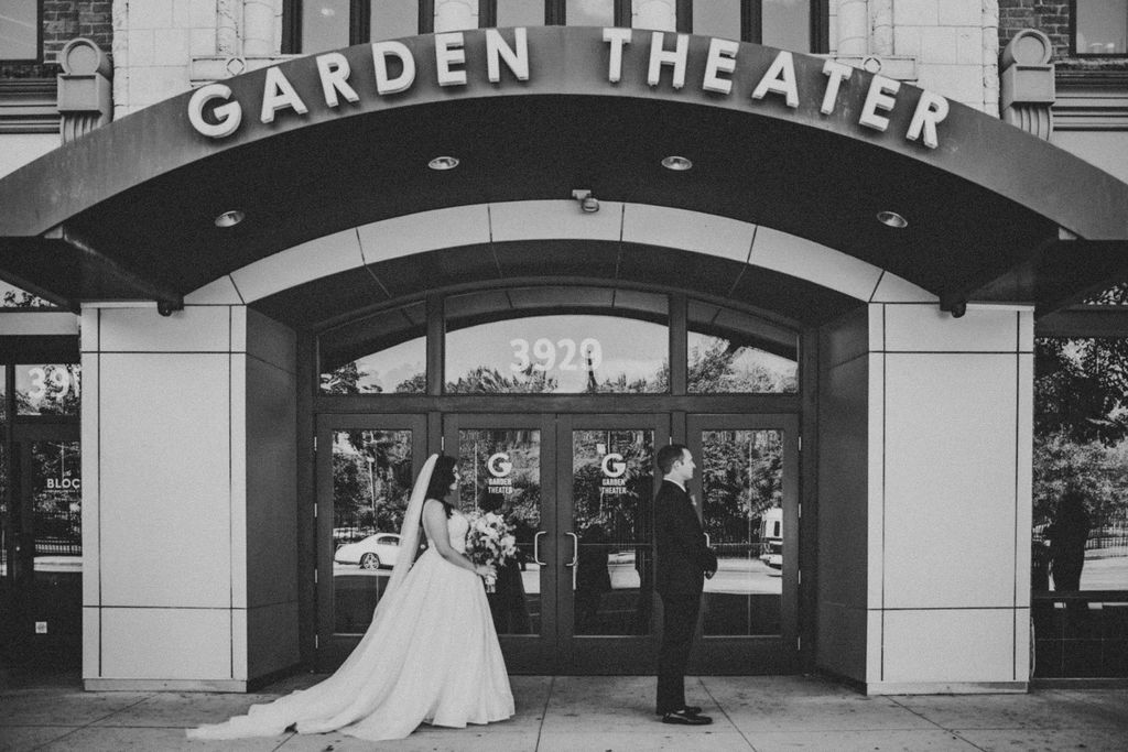 Garden Theater Detroit Wedding | Shauna Wear Photography