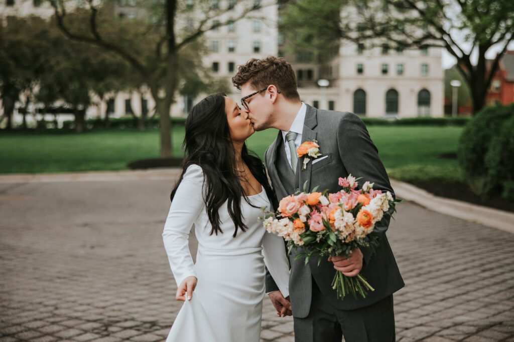 Modern Wedding at Brooklyn Detroit | Shauna Wear Photography