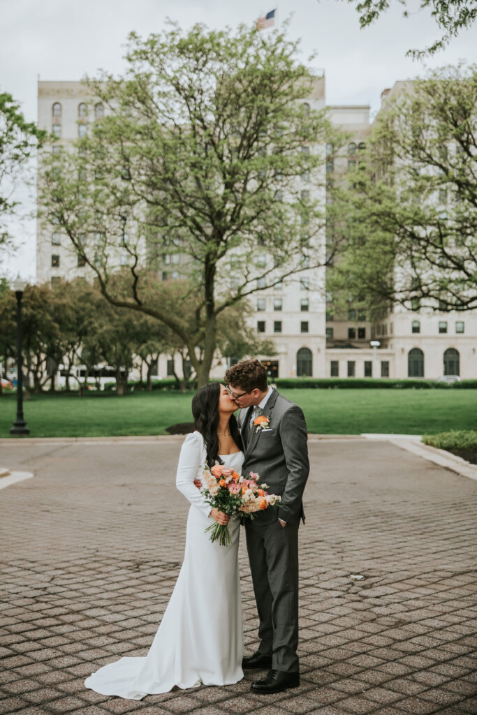 Modern Wedding at Brooklyn Detroit | Shauna Wear Photography