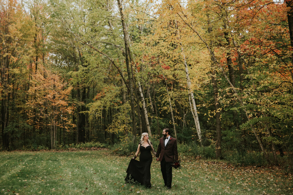 Halloween Wedding at Odin's Owl | Shauna Wear Photography