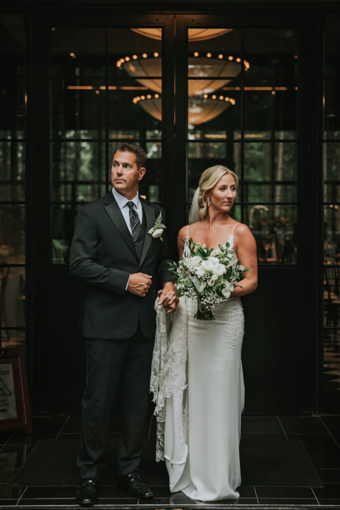 Bride and groom portrait | Shepherd's Hollow wedding photography